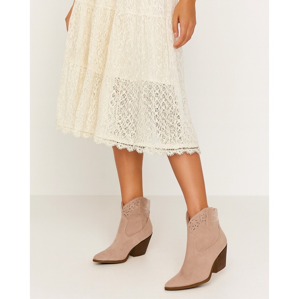 Indigo Rd Women's Blush Pink Western Ankle Booties Festival Boho Style SZ 7 NWOB
